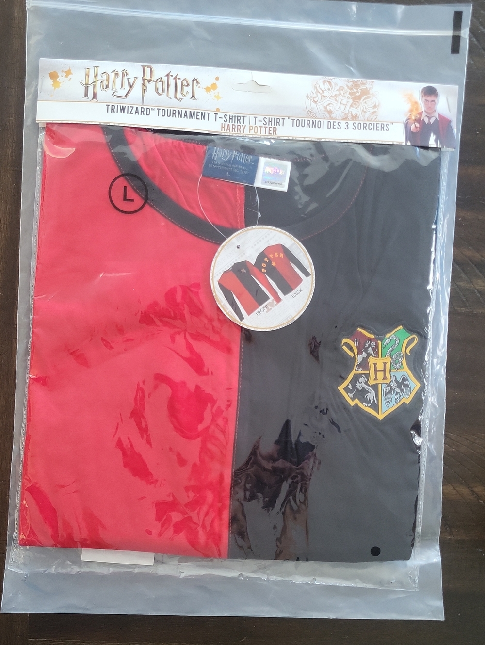 Cinereplica Harry Potter Red & Black Hogwarts Triwizard T-Shirt NEW